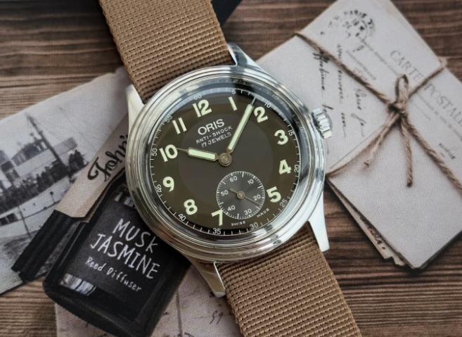 豪利时手表表蒙上有雾气的解决方法有哪些?