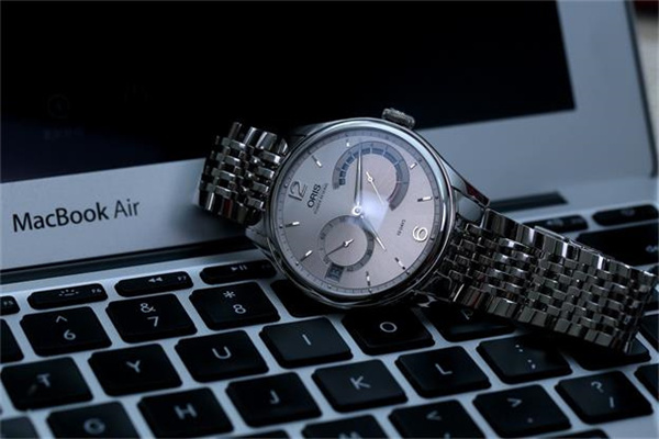 豪利时表盘划痕怎么修复