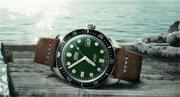 豪利时手表走走停停解决办法盘点